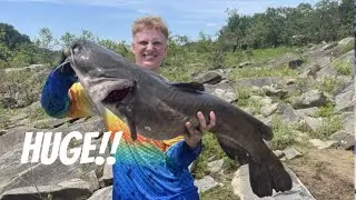 Jigging for MONSTER Flathead Catfish on the Potomac!