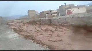 Heavy Flood passing in Nawa Killi Quetta, Rainfall. Irrigation Balochistan
