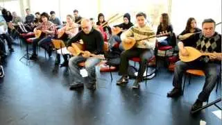 Turk Halk Muzigi Koro Calismasi - SAZKURSU.nl Bilmem Su Felegin (Tum)