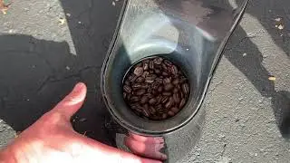 Roasting coffee with my $1.99 air popper.