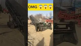 This Machine Moves Tons of Sand So Smoothly 😲