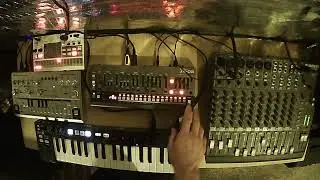 Synth jam #56 // Td-3 // Jx-08 // Volca Sample 2 // Keystep 37