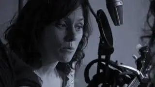 The Hayes Sisters - Daisy Chain