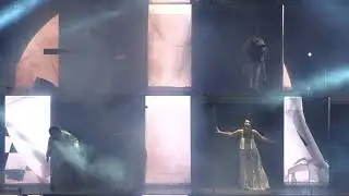Музыкальный перформанс исполняют группа &laquo;NOVA OPERA&raquo; и  рейв-бэнд &laquo;ЦеШо&raquo;