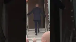 Biden trips again boarding Air Force One &mdash; this time on shorter staircase #shorts