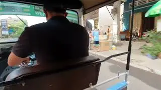 Cambodia tuk tuk ride in search for a Atm