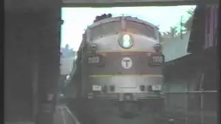 Mid-day commuter train stopping at Salem, MA
