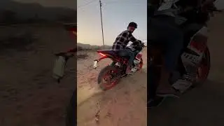 Burnout 🔥 super bike 🏍️ ktm rc 390 #burnout #ktm #duke #viral #rider #shorts