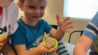 Kinetic Sand - Beach Sand Kingdom Playset vs. Folding Sandbox