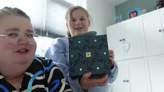MIJN ADVENTKALENDER IS BINNEN | DANIELLE VLOGT #VLOG 578