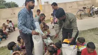 दीपावली पर्व के अवसर पर gadhiva में त्यौहार सामग्री का वितरण