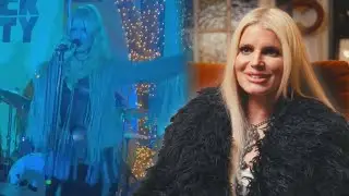 Jessica Simpson Makes Stage Return For First Time in 15 Years!