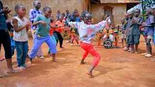 MASAKA KIDS AFRICANA - HAPPINESS IS FREE 🥰 🕺 | HAPPY NEW YEAR DANCE VIDEO