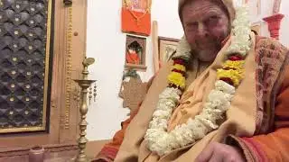 ¡La Luz del Bhakti está emitiendo en directo!