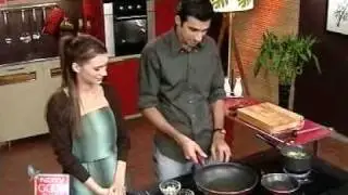 Tom Yam Puk for Thai food lovers
