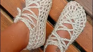 Te ensino a fazer uma botinha de croch&ecirc; exclusiva linda.