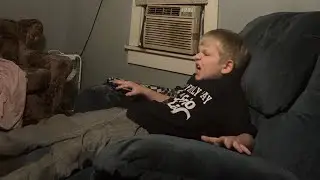 Her son can&rsquo;t stop growing￼ at night 2