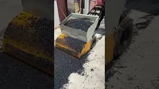 Road construction equipment Paving machine mini asphalt paver made in china