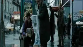 Watchmen Ultimate Cut - Newsstand scene