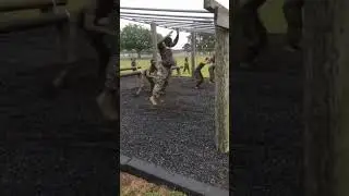 Marines compete in INSANE Obstacle Course 🇺🇸💪🏼 #usmc #obstaclecourse #marines