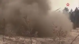Lanciarazzi di origine sovietica 《BM-27 Uragan》