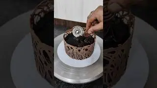 Best chocolate truffle cake 😋decoration ideas #chocolatecake #shortvideo #ytshorts #trending #cake
