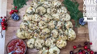 EASY CHEESY CHRISTMAS TREE DOUGH BALLS