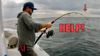 JIGGING IN A 100 FEET OF WATER AND THIS HAPPENED! Orange Beach, AL!