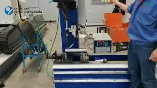 Hydraulic cylinder oil port automatic welding machine