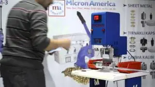 MC-20 Automatic Eyelet Attaching Machine