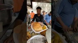 40/-रुपये में Delhi&rsquo;s Best नाश्ता 😋❤️🥀#shorts #india #food #youtubeshorts #trendingshorts
