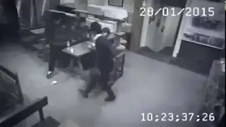 Kung fu in real fight on cctv