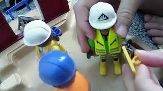 Construction Pretend Play | Fixing a flood