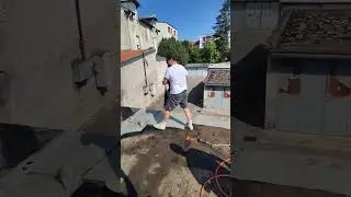 Application d&rsquo;une membrane d&rsquo;&eacute;tanch&eacute;it&eacute; AQUASMART HYBRIDE 2K #satisfying #resine #coolroof