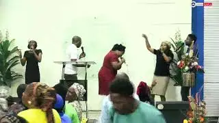 PRAISE SERVICE