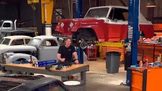 Телепередача Stacey David Gearz: Модернизация и установка комплекта для лифта подвески Jeepster 1...
