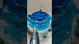 Waves making #art #resinart #resin #resincrafts #beach #ocean #waves #mumzart #entrepreneur #heatgun