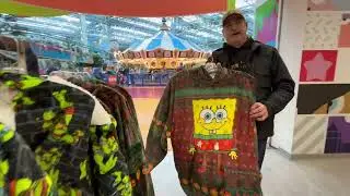 🎄Christmas Sweater Shopping 🛍️ at MOA #nickelodeon #mallofamerica #funny 