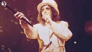 Alice Cooper Reveals Song That Inspired True &lsquo;Anthem&rsquo; and Led to School&rsquo;s Out