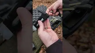 Removing the co2 cartridge from the magazine of a Umarex glock 17 blowback BB gun.