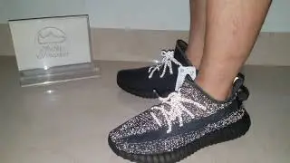 UA Yeezy Boost 350 V2 Black Static Reflective VS Nonreflective On Feet Review