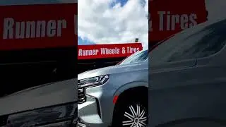 🚗💥 2024 GMC Yukon 🚗💥 Take your GMC Yukon to the next level with 22x9.5 2Crave No.11 Gloss Black