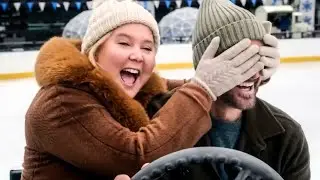Как бы Беременна &mdash; Русский Трейлер (Дубляж, 2025)