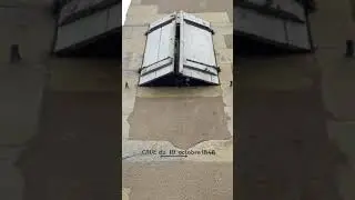( R ) La Rivi&egrave;re la Ni&egrave;vre traversant La Ville de Nevers en Bourgogne