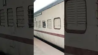 Radhikapur express enter raiganj station #short #shortsfeed