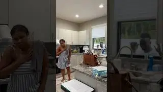 Watch mom&rsquo;s reaction when dad pulls ULTIMATE SCARE. #shorts #shortsviral #scary #funny