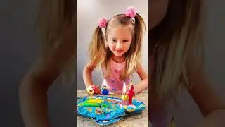 Guess how old I am&hellip; #funnykidstv #SuperSmartSiena #birthdaycandle