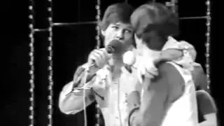 Everly Brothers International Archive : Dean Reed Show   1981