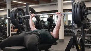 The Push Workout I’m Following to Bench 405