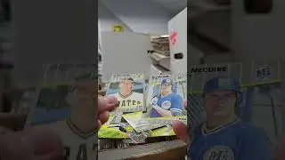 Ripping open a 1989 Baseball Cello pack.